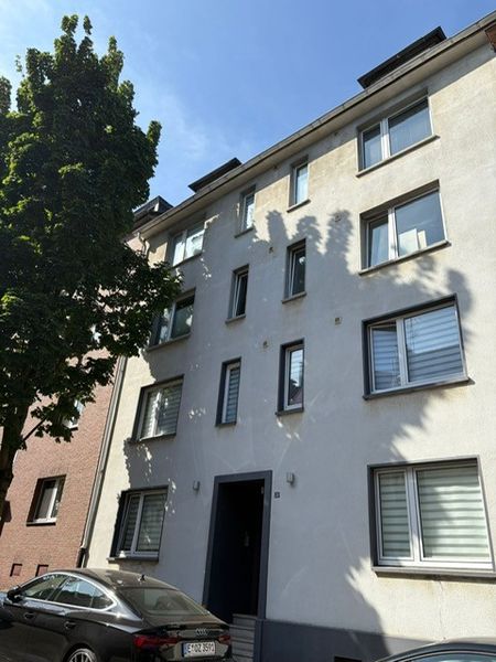 RASCH Industrie: Verkauf eines 9-Familienhauses in Essen, Nähe Uni-Klinik in ruhiger Lage